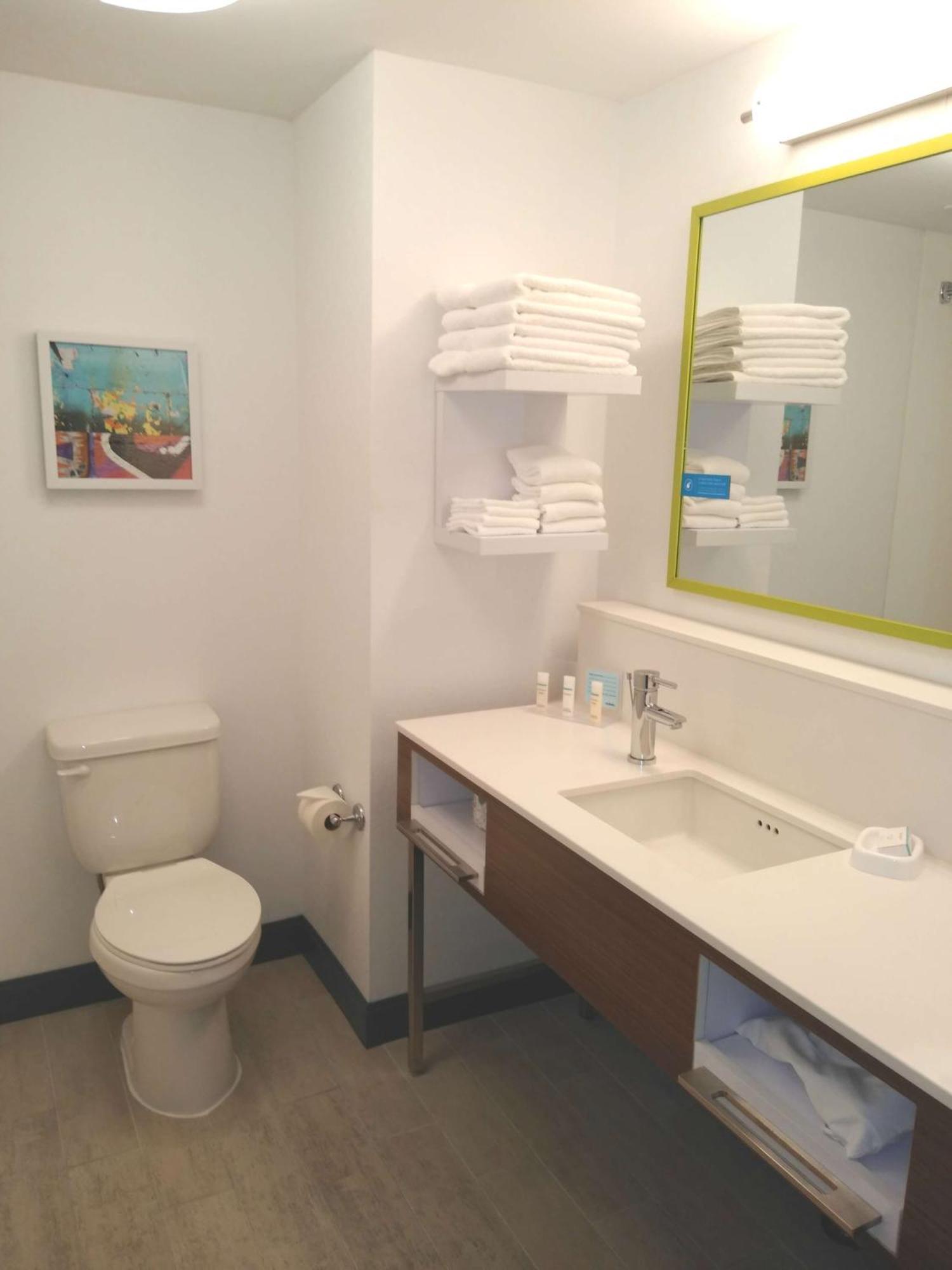 Hampton Inn By Hilton Paramus Esterno foto